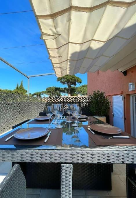 Studio Climatise, Terrasse, Parking Prive, 50M De La Plage Saint-Tropez Exterior photo