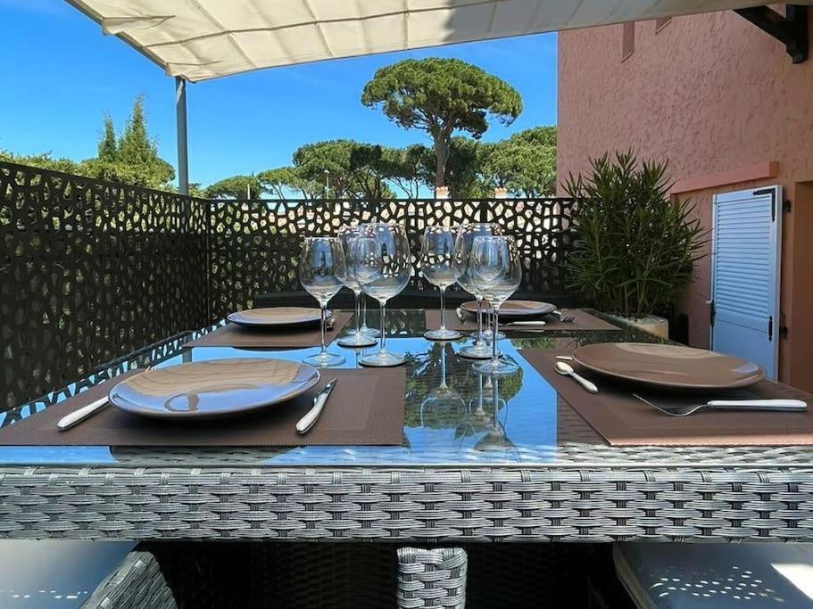 Studio Climatise, Terrasse, Parking Prive, 50M De La Plage Saint-Tropez Exterior photo