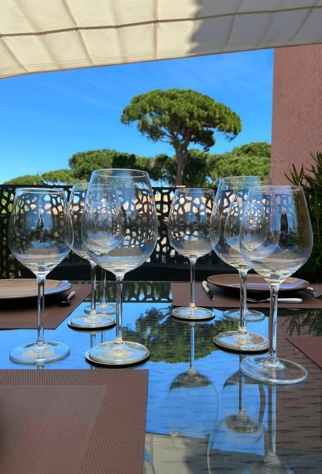 Studio Climatise, Terrasse, Parking Prive, 50M De La Plage Saint-Tropez Exterior photo